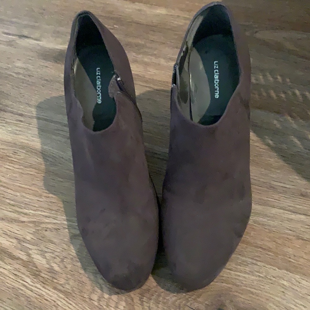 Gray Liz Claiborne booties